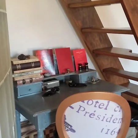 Ile Saint-louis Glamorous Flat Apartment